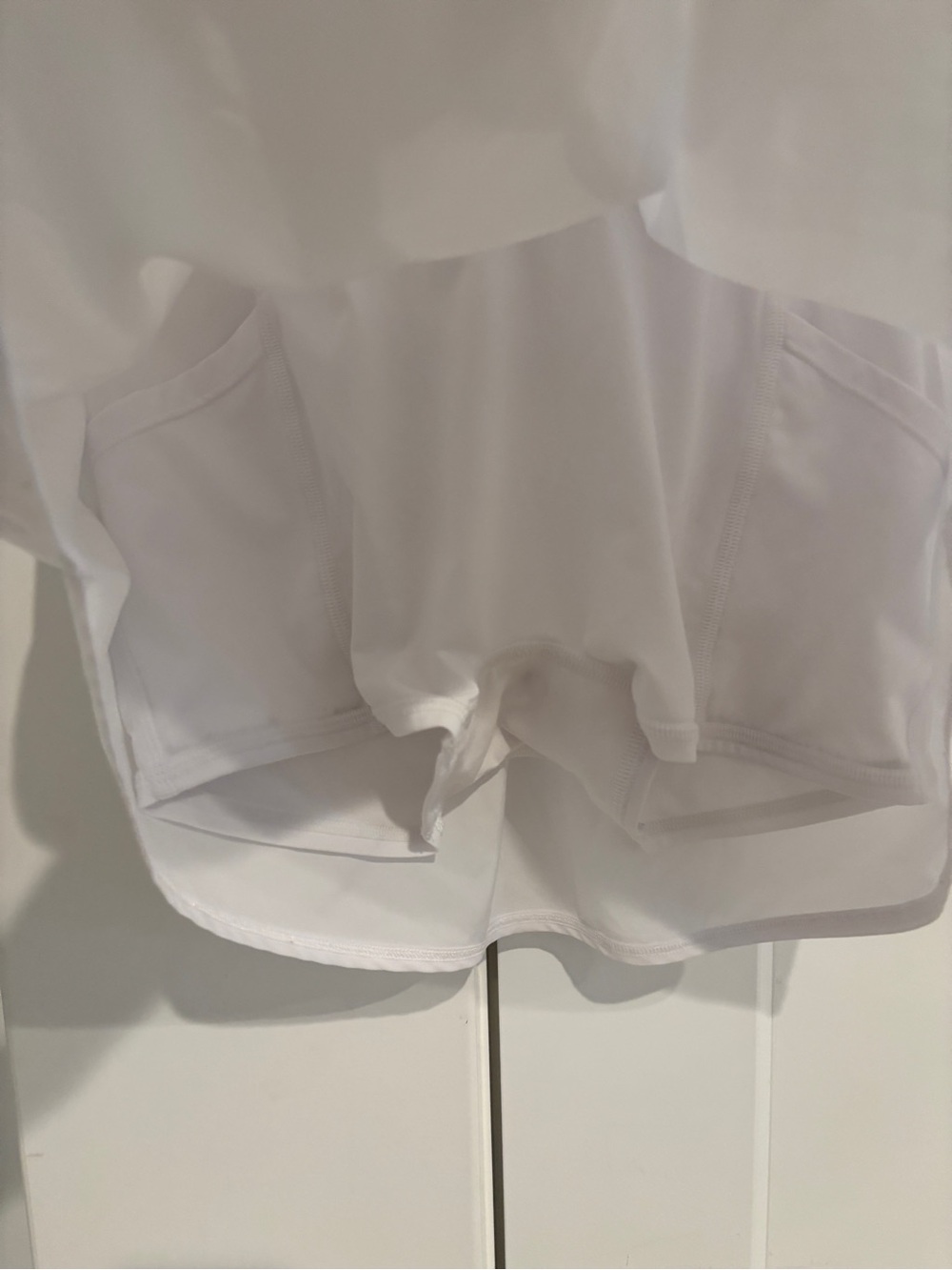 ALO Yoga Match Point White Tennis Skort. Size S - Picture 5 of 9